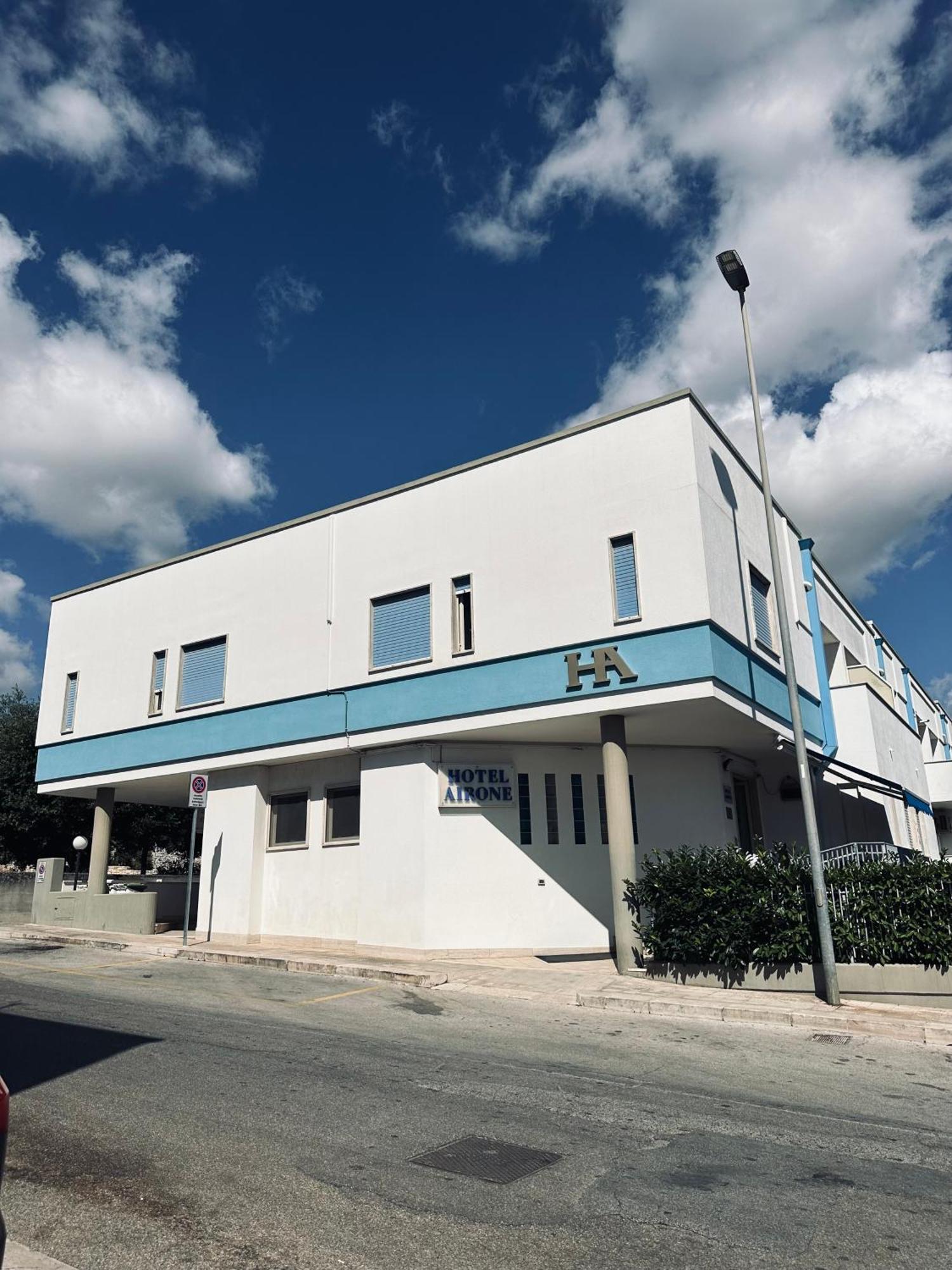 Hotel Airone Альберобелло Экстерьер фото